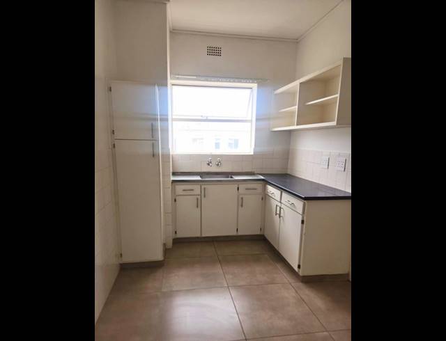 1 BEDROOM PROPERTY TO RENT IN WYNBERG UPPER